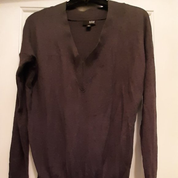 Ana - Grey Sz S Tunic Stylish Sweater - Picture 3 of 5